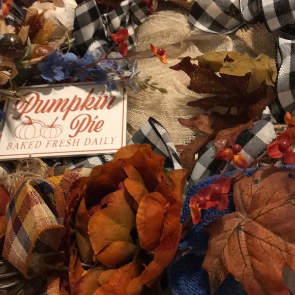 Hand Crafted Wreath Home Accent Pumpkin Wreath with Autumn Colors Final… - Picture 6 of 6